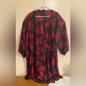 TORRID Plus size 5 Georgette Black Floral 3/4 Sleeve Wrap Tunic Blouse Women